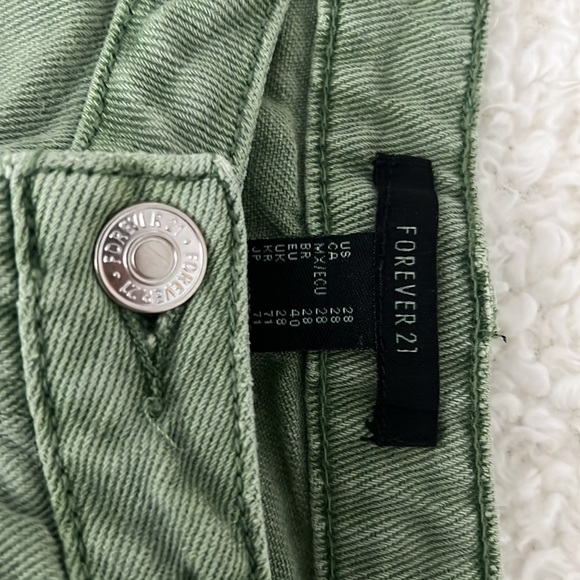 Sage green shorts - Picture 2 of 2